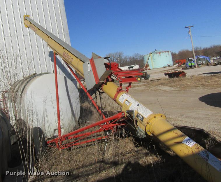 image for item DB9756 Westfield 80-31 grain auger