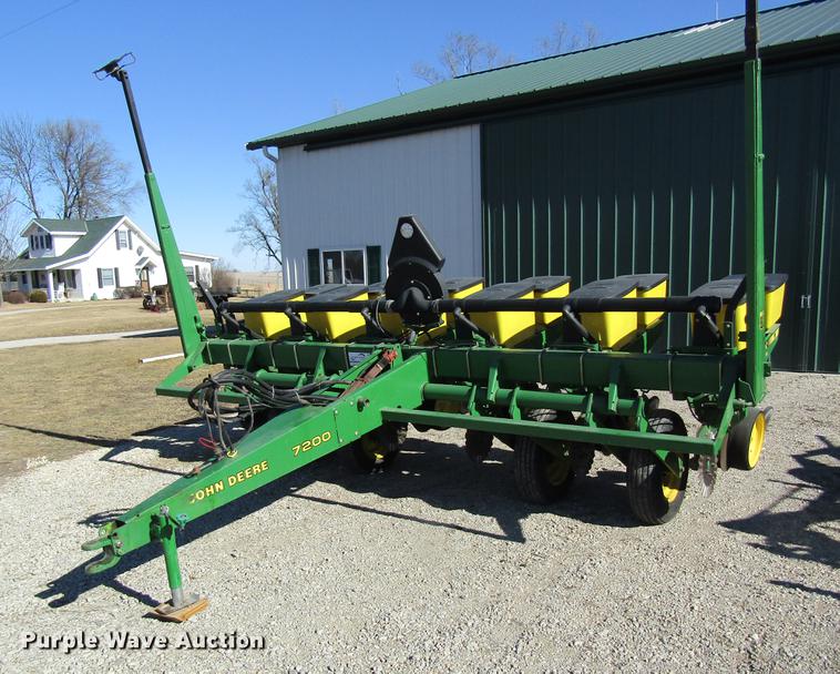 image for item DB9762 John Deere 7200 planter