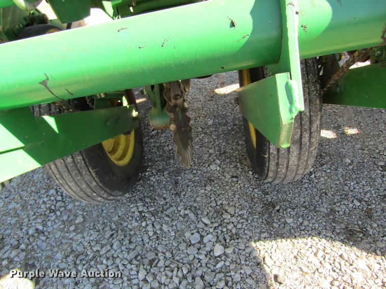 image for item DB9762 John Deere 7200 planter