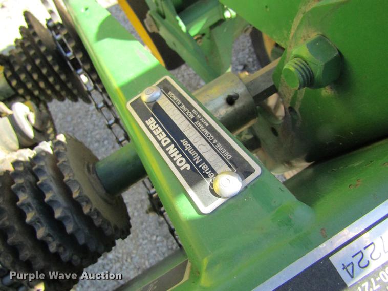 image for item DB9762 John Deere 7200 planter