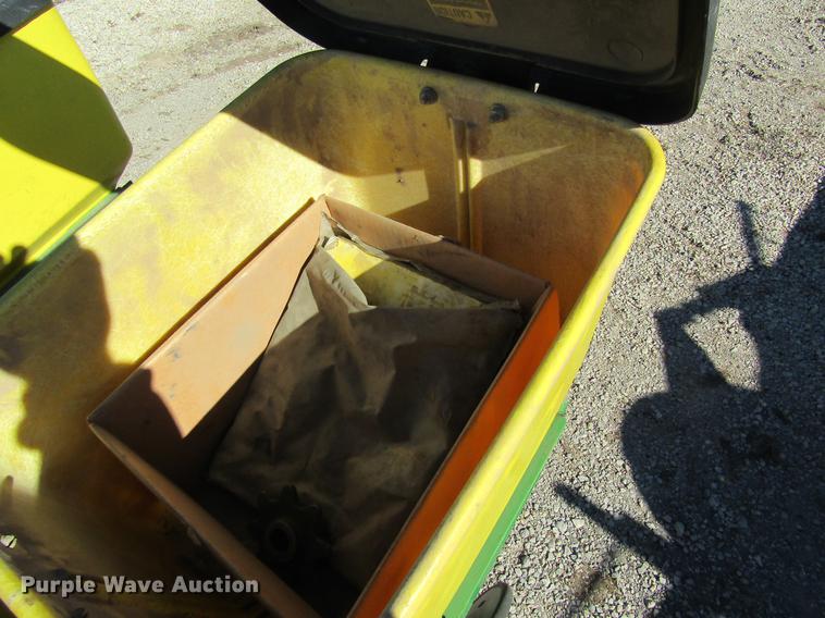 image for item DB9762 John Deere 7200 planter