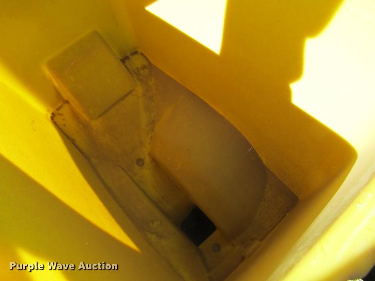 image for item DB9762 John Deere 7200 planter