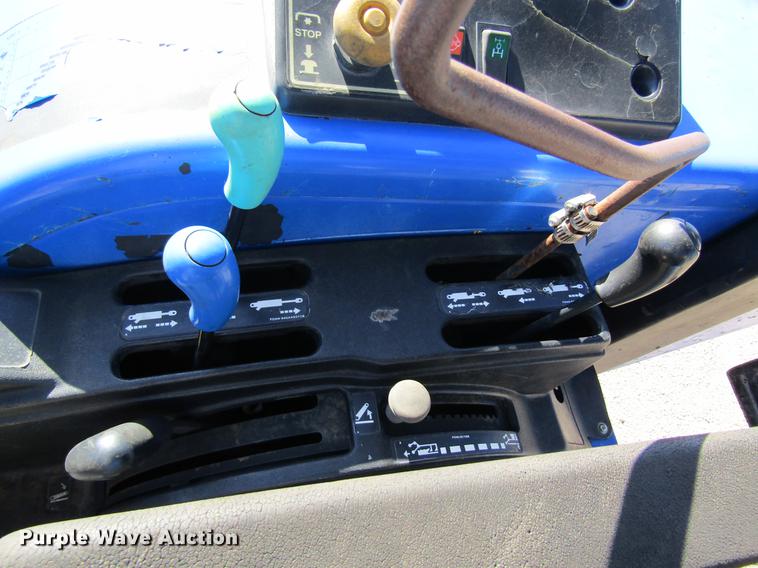 image for item DB9798 New Holland TS110 MFWD tractor