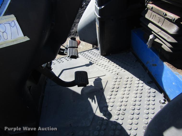 image for item DB9798 New Holland TS110 MFWD tractor