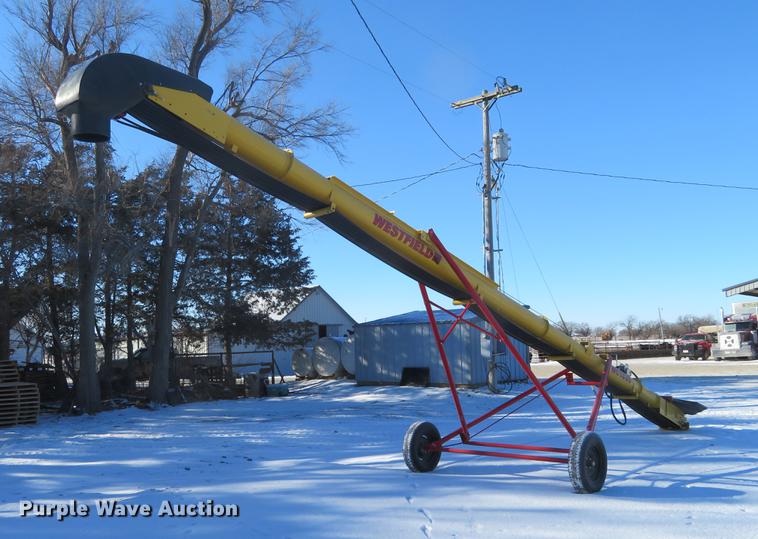 image for item DC0852 2017 Westfield WC1335 grain conveyor
