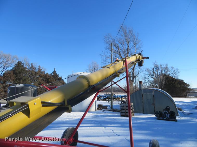 image for item DC0852 2017 Westfield WC1335 grain conveyor