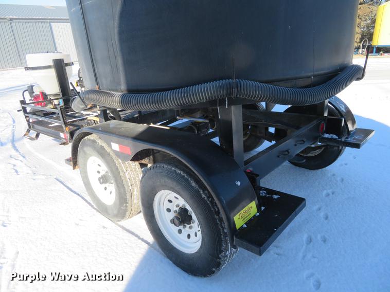 image for item DC0853 2016 nurse tank trailer