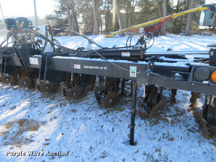 image for item DC0854 2014 Remlinger strip-till