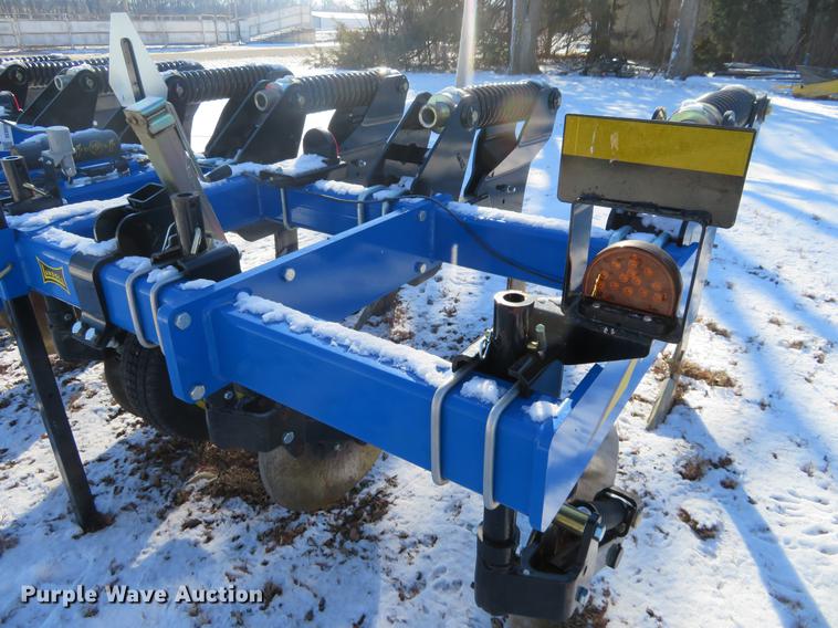 image for item DC0855 2016 Landoll 2511 in-line ripper