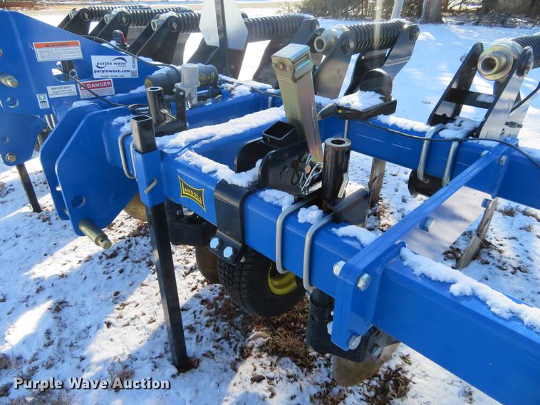 image for item DC0855 2016 Landoll 2511 in-line ripper