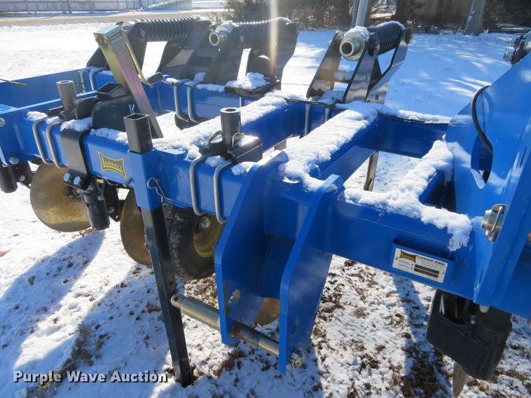 image for item DC0855 2016 Landoll 2511 in-line ripper
