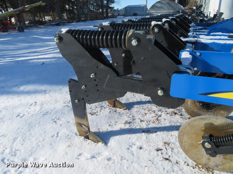 image for item DC0855 2016 Landoll 2511 in-line ripper