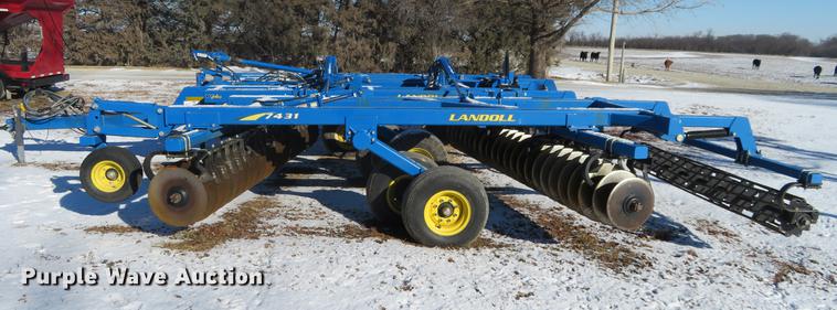 image for item DC0856 Landoll 7431 VT Plus vertical tillage
