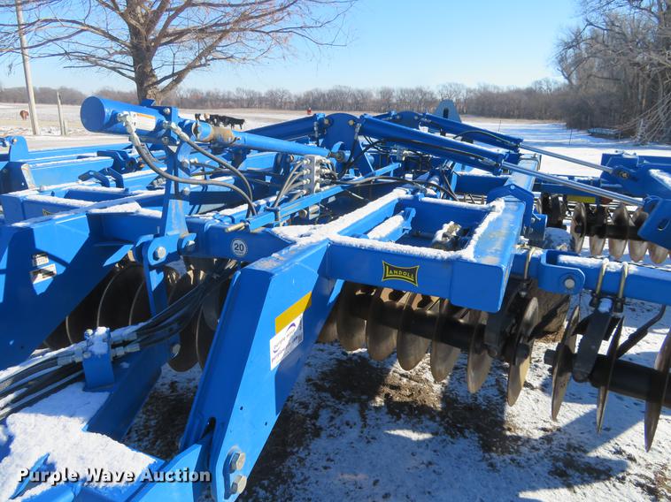 image for item DC0856 Landoll 7431 VT Plus vertical tillage