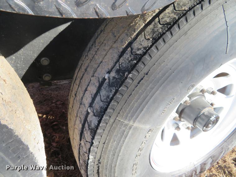 image for item DC0857 2015 J & M Speed Tender 375 tender trailer