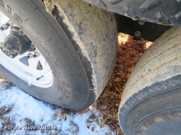 image for item DC0857 2015 J & M Speed Tender 375 tender trailer