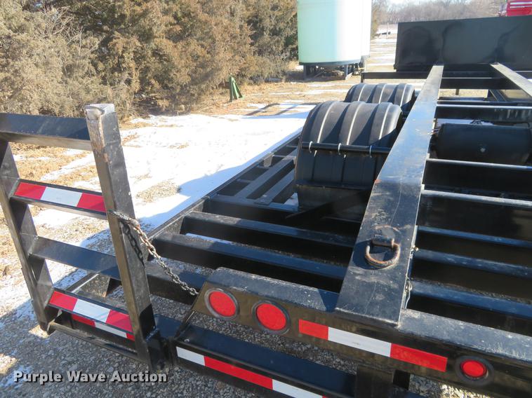 image for item DC0858 2012 Neville Built sprayer trailer