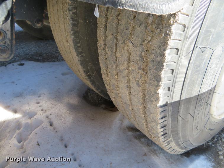 image for item DC0858 2012 Neville Built sprayer trailer