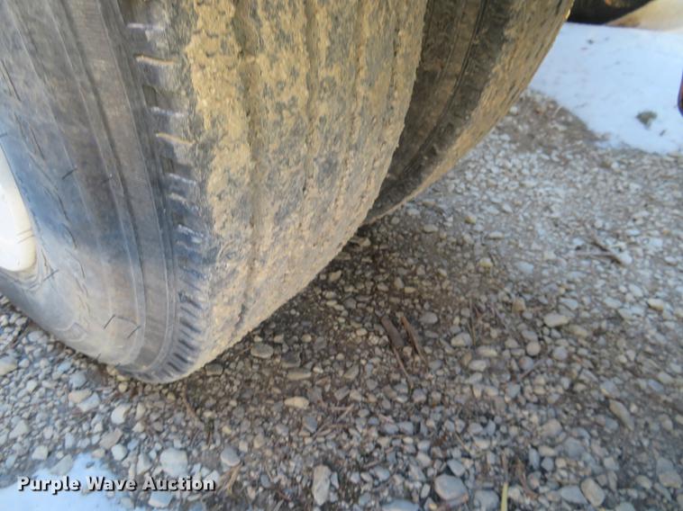 image for item DC0858 2012 Neville Built sprayer trailer