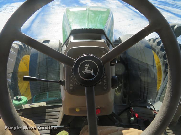 image for item DC0859 2011 John Deere 8285R MFWD tractor