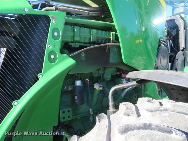 image for item DC0859 2011 John Deere 8285R MFWD tractor