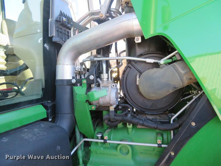 image for item DC0859 2011 John Deere 8285R MFWD tractor
