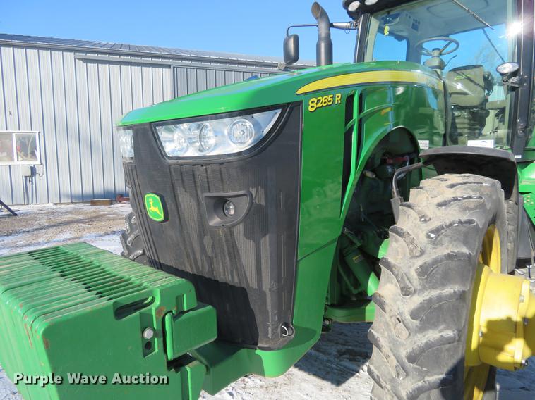 image for item DC0859 2011 John Deere 8285R MFWD tractor
