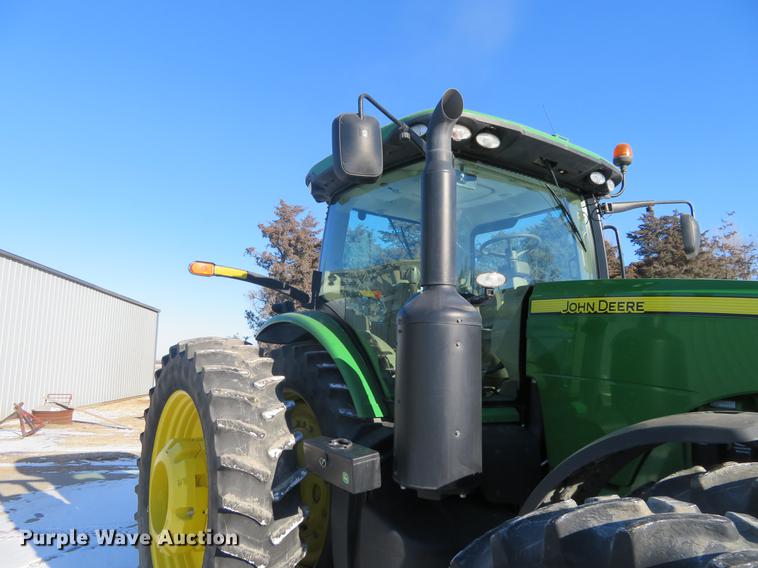 image for item DC0859 2011 John Deere 8285R MFWD tractor