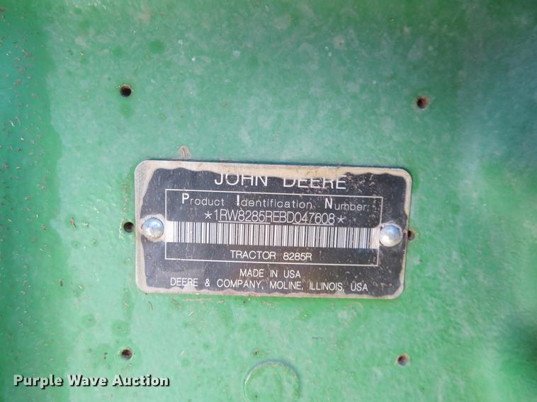 image for item DC0859 2011 John Deere 8285R MFWD tractor