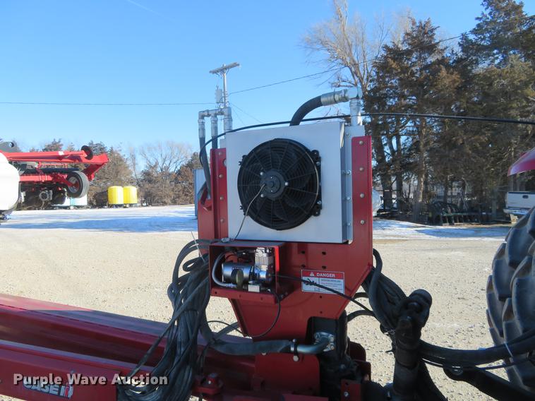 image for item DC0860 2012 Case IH 1240 Early Riser 16/31 split row planter