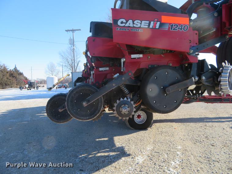image for item DC0860 2012 Case IH 1240 Early Riser 16/31 split row planter