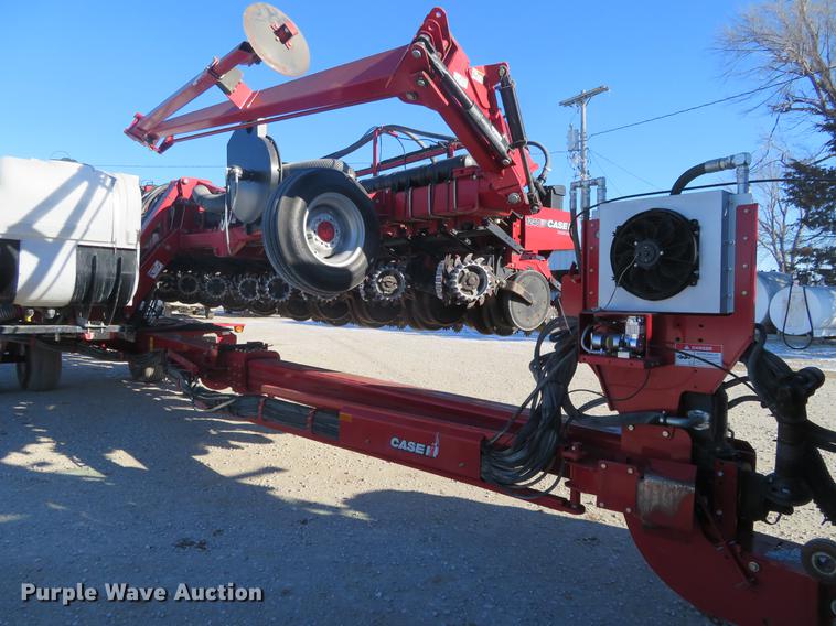 image for item DC0860 2012 Case IH 1240 Early Riser 16/31 split row planter