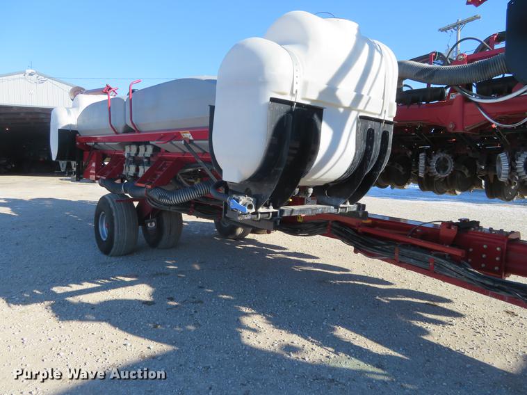 image for item DC0860 2012 Case IH 1240 Early Riser 16/31 split row planter