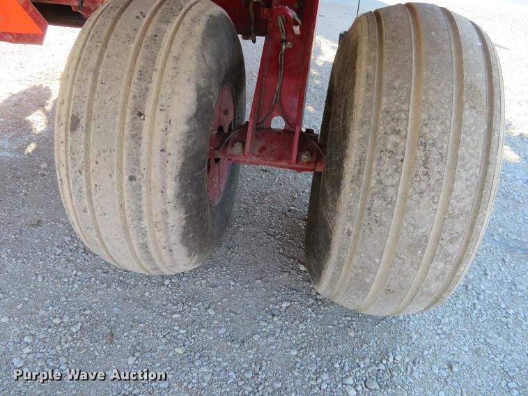 image for item DC0860 2012 Case IH 1240 Early Riser 16/31 split row planter