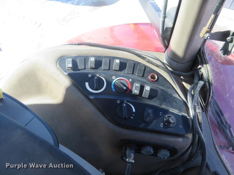 image for item DC0861 2013 Case IH Magnum 235 MFWD tractor