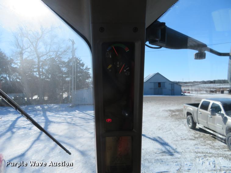 image for item DC0861 2013 Case IH Magnum 235 MFWD tractor