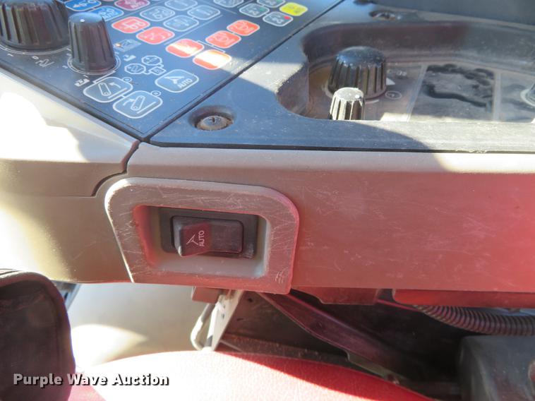 image for item DC0861 2013 Case IH Magnum 235 MFWD tractor