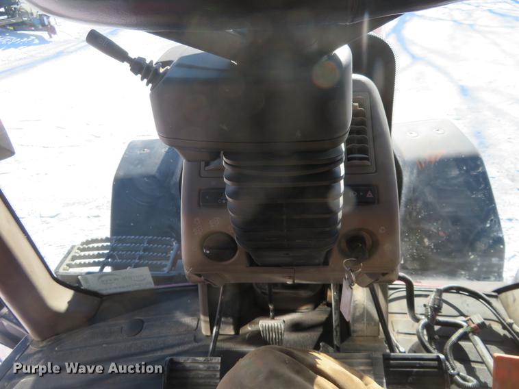 image for item DC0861 2013 Case IH Magnum 235 MFWD tractor