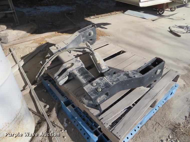 image for item DC0861 2013 Case IH Magnum 235 MFWD tractor