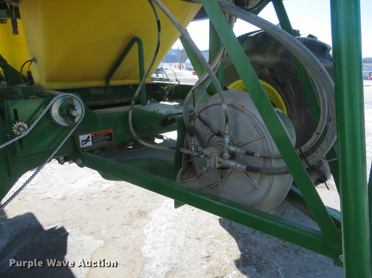 image for item DC0862 2013 John Deere 1890 air seeder