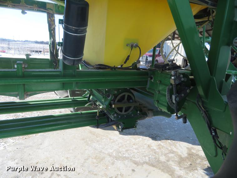 image for item DC0862 2013 John Deere 1890 air seeder