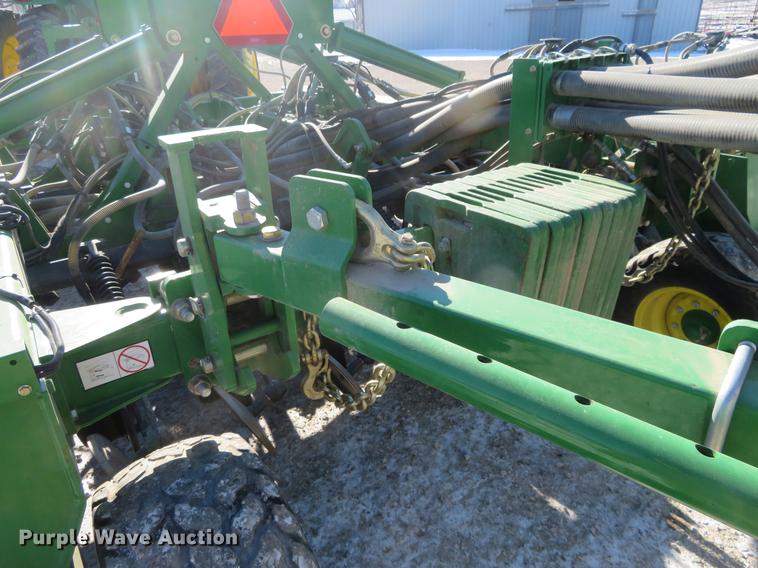 image for item DC0862 2013 John Deere 1890 air seeder