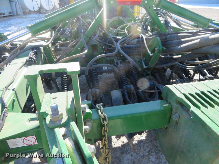 image for item DC0862 2013 John Deere 1890 air seeder