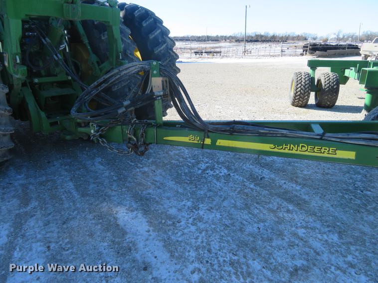 image for item DC0862 2013 John Deere 1890 air seeder