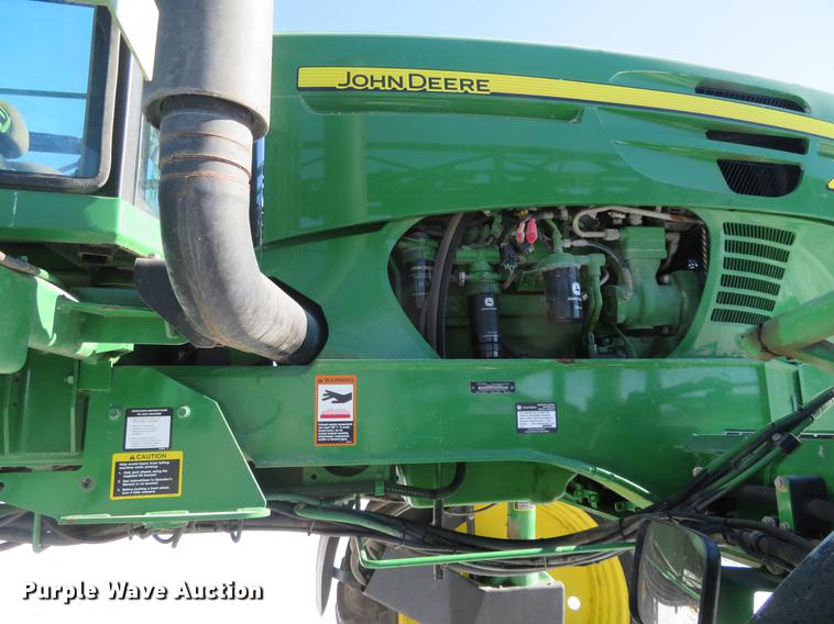 image for item DC0863 2014 John Deere 4830 self-propelled sprayer