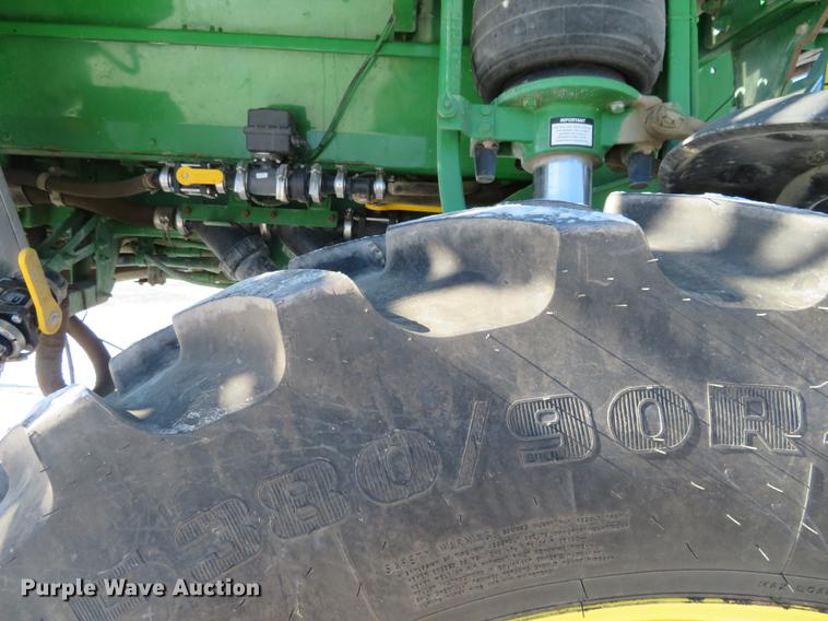 image for item DC0863 2014 John Deere 4830 self-propelled sprayer