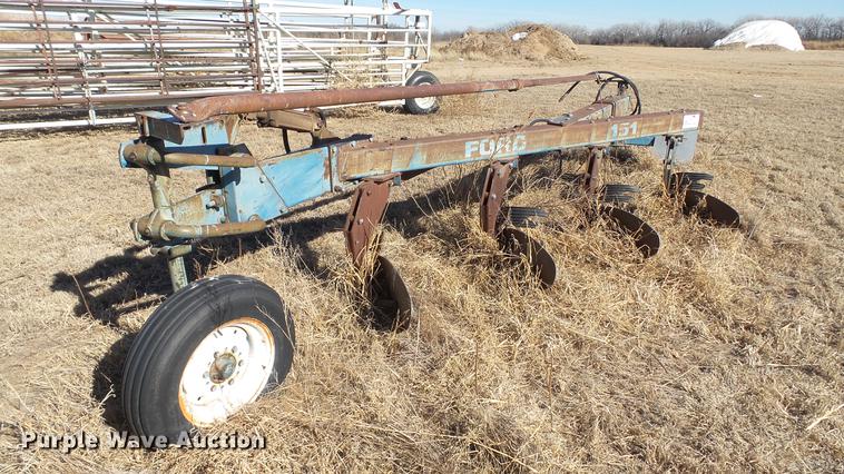 image for item DC5695 Ford 151 four bottom plow