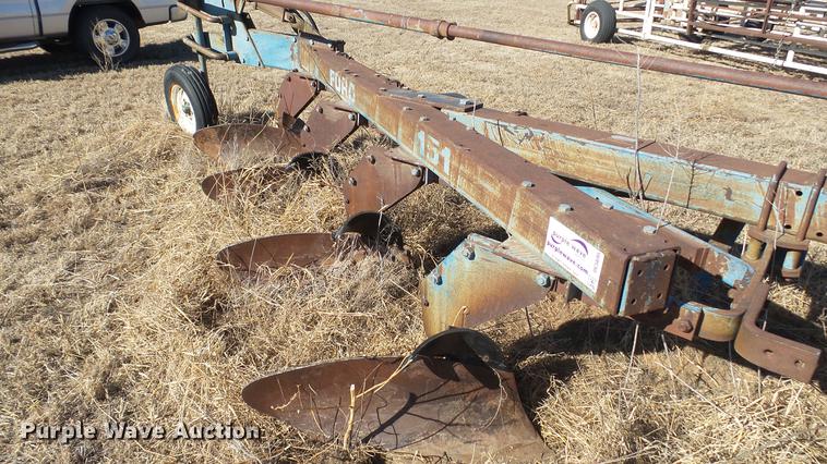 image for item DC5695 Ford 151 four bottom plow