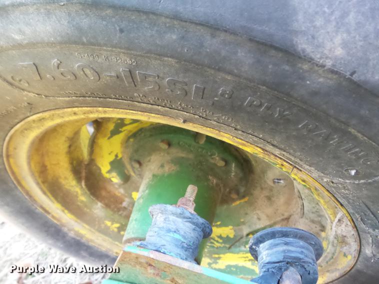 image for item DC7443 John Deere 7000 no-till split row planter