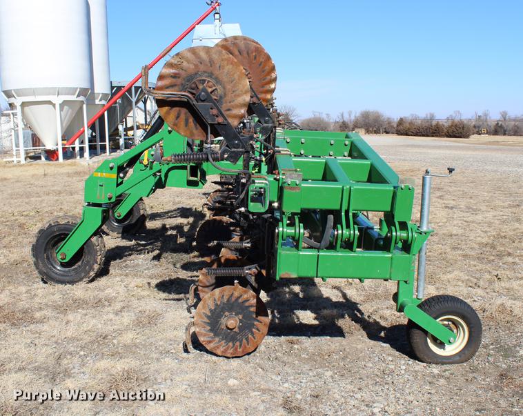 image for item DC7720 Great Plains NP-40L-17R30 row crop side dresser